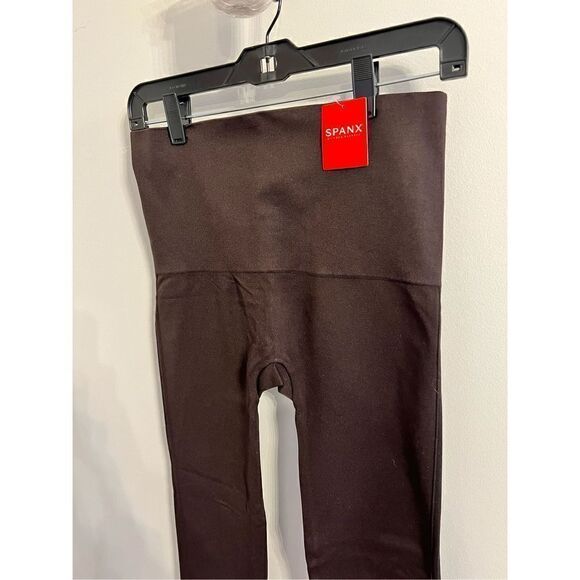 Spanx Women’s 1X Plus Look At Me Now Black Seamless Ankle Leggings Stretch NWT - Picture 3 of 8